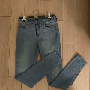 Uniqlo extra stretch Jeans size 27